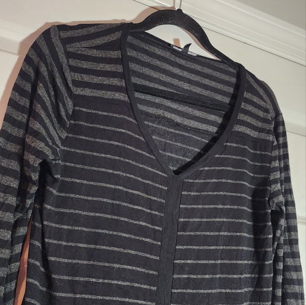 Cable & Gauge Black And Gray Striped Long Sleeve Top L - Picture 2 of 4